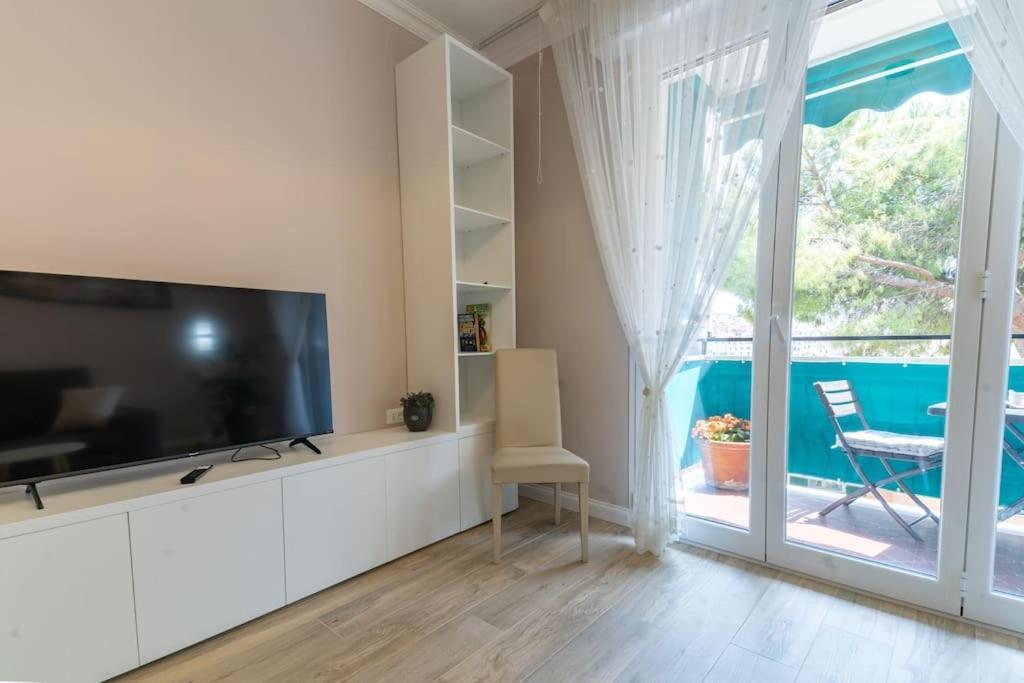 Apartment Victor Free Private Parking Sanremo